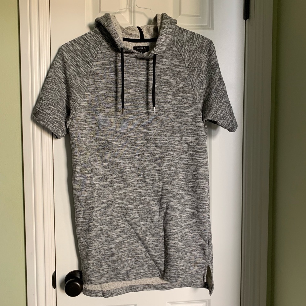 💚 2/$14 💚 Forever 21 Men t-shirt hoodie Size XS